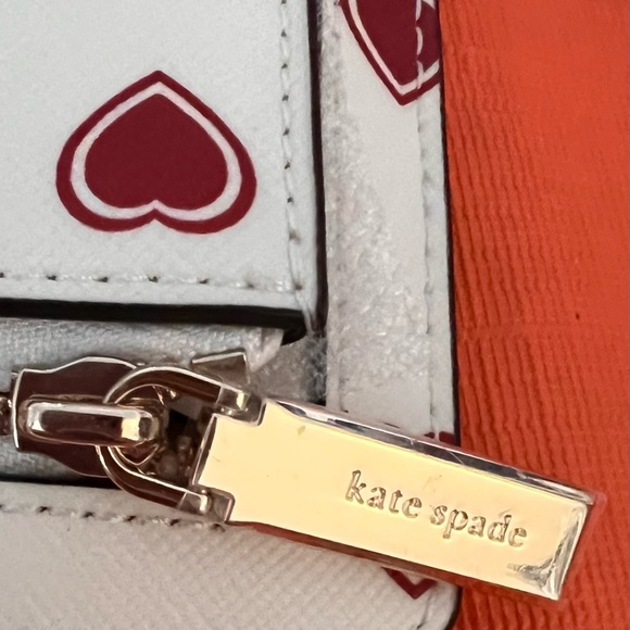 kate spade New York adorable NWT, Madison Heartfelt Boxed Slim Bifold Wallet - Picture 6 of 14